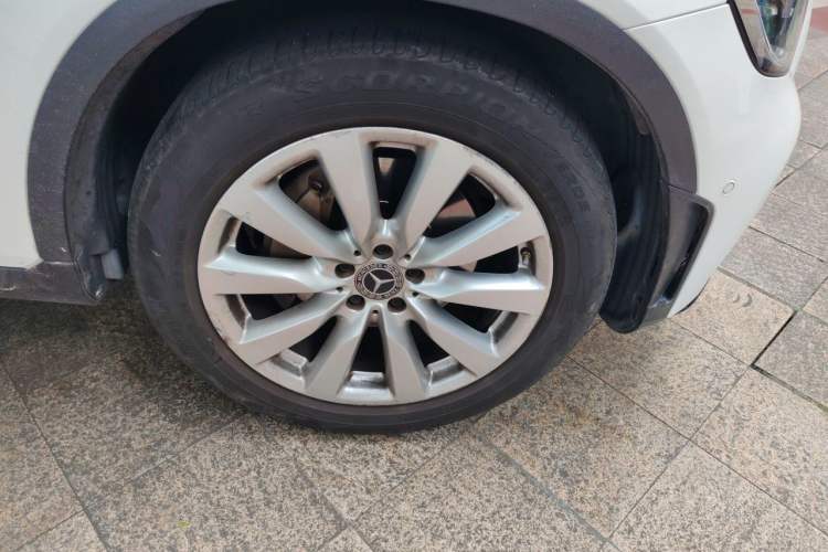 Used Mercedes-Benz GLC Coupe 2020 GLC 260 4MATIC Coupe SUV Right Front Wheel Hub