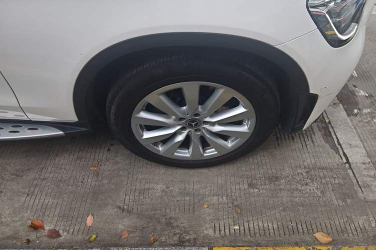 Used Mercedes-Benz GLC Coupe 2020 GLC 260 4MATIC Coupe SUV Right Front Wheel Hub