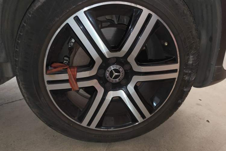 Used Mercedes-Benz GLC Coupe 2020 GLC 300 4MATIC Coupe SUV Right Front Wheel Hub