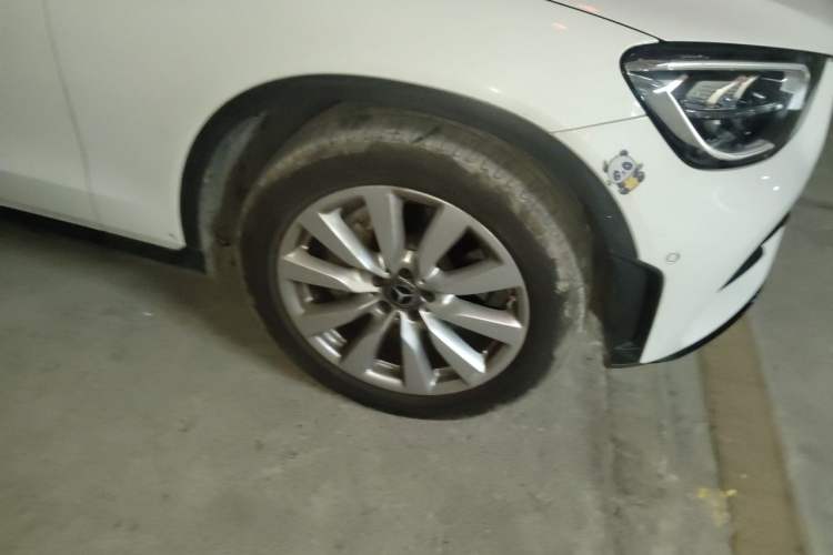 Used Mercedes-Benz GLC Coupe 2020 GLC 260 4MATIC Coupe SUV Right Front Wheel Hub