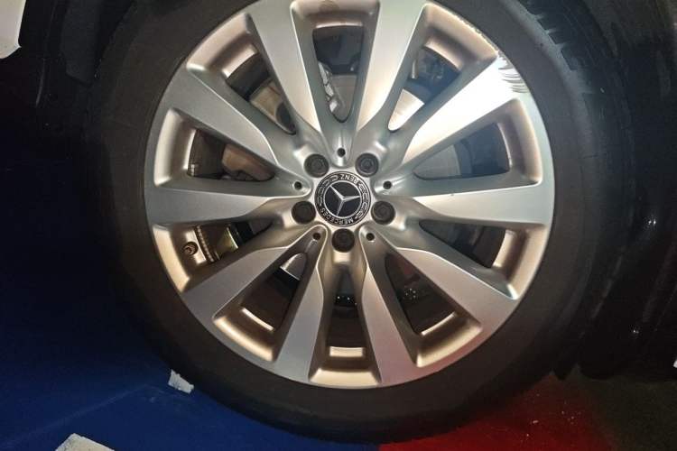 Used Mercedes-Benz GLC Coupe 2020 GLC 260 4MATIC Coupe SUV Right Front Wheel Hub