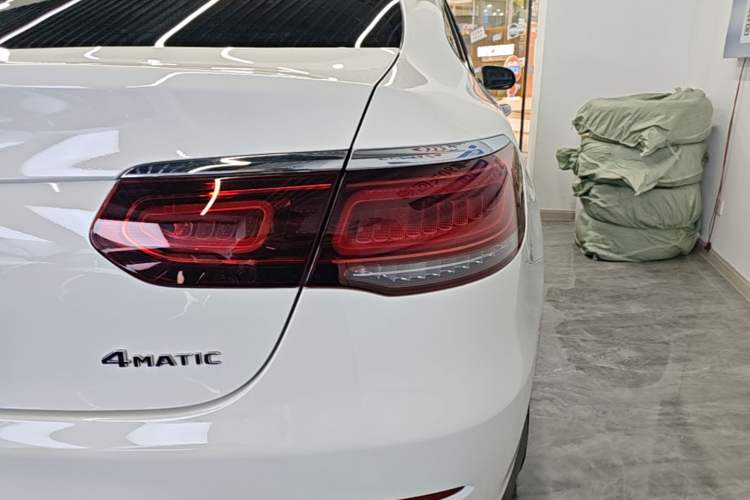 Used Mercedes-Benz GLC Coupe 2020 GLC 300 4MATIC Coupe SUV Right Rear Taillight
