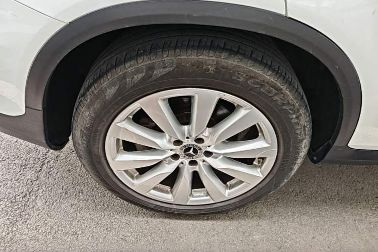 Used Mercedes-Benz GLC Coupe 2020 GLC 260 4MATIC Coupe SUV Right Rear Wheel Hub