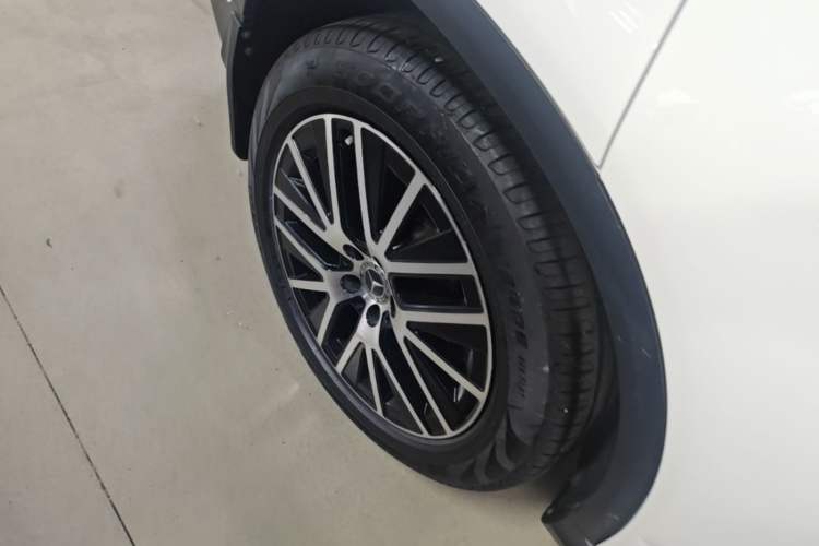 Used Mercedes-Benz GLC Coupe 2020 GLC 260 4MATIC Coupe SUV Right Rear Wheel Hub