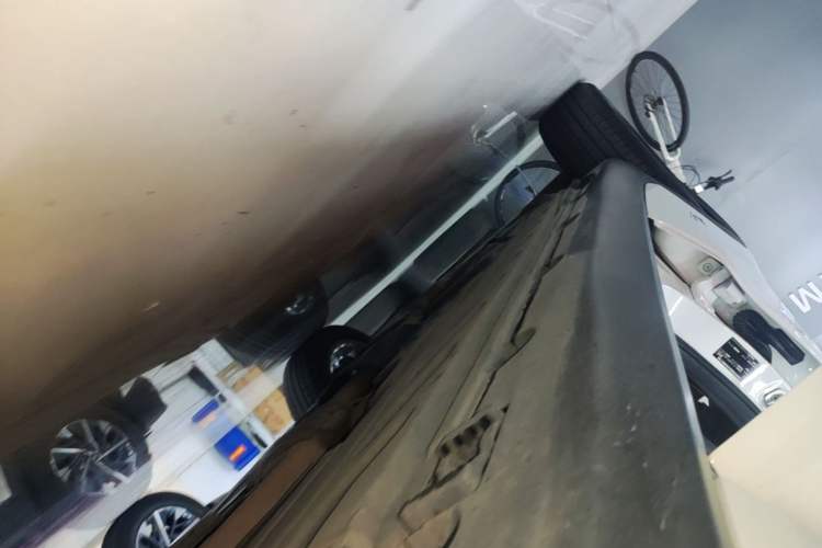 Used Mercedes-Benz GLC Coupe 2020 GLC 260 4MATIC Coupe SUV Right Side Sill