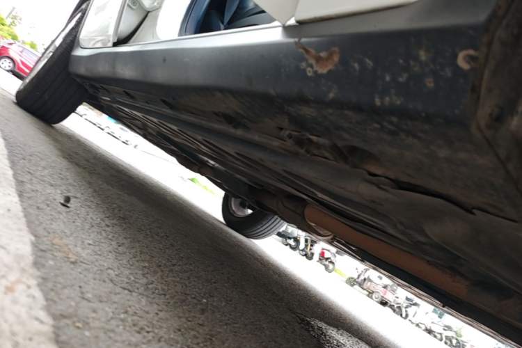 Used Mercedes-Benz GLC Coupe 2020 GLC 260 4MATIC Coupe SUV Right Side Sill