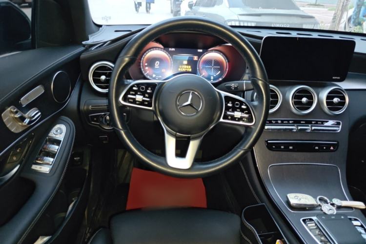 Used Mercedes-Benz GLC Coupe 2020 GLC 300 4MATIC Coupe SUV Steering Wheel