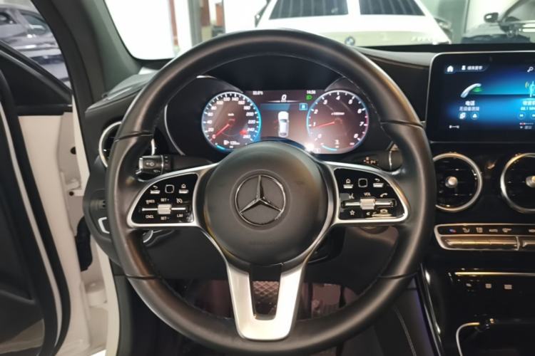 Used Mercedes-Benz GLC Coupe 2020 GLC 260 4MATIC Coupe SUV Steering Wheel