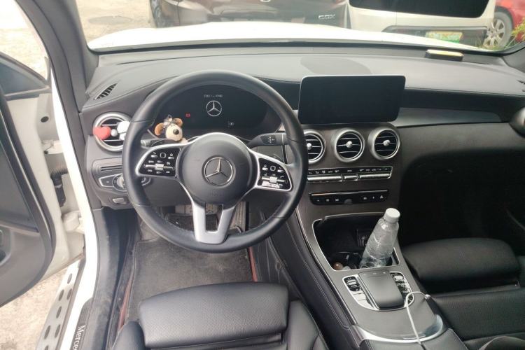 Used Mercedes-Benz GLC Coupe 2020 GLC 300 4MATIC Coupe SUV Steering Wheel