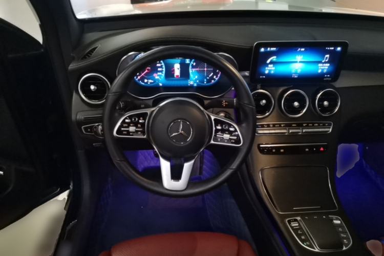 Used Mercedes-Benz GLC Coupe 2020 GLC 260 4MATIC Coupe SUV Steering Wheel