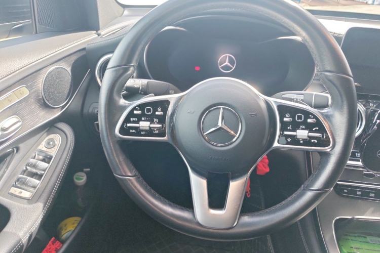 Used Mercedes-Benz GLC Coupe 2020 GLC 300 4MATIC Coupe SUV Steering Wheel