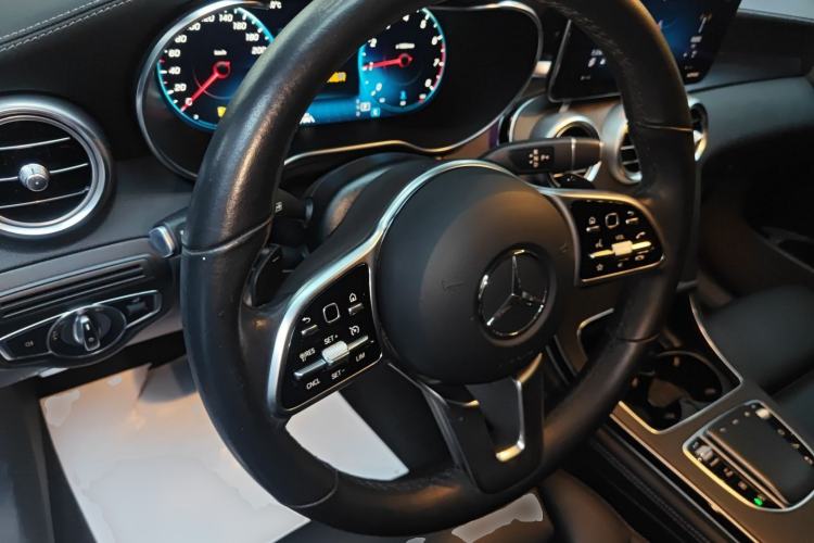 Used Mercedes-Benz GLC Coupe 2020 GLC 300 4MATIC Coupe SUV Steering Wheel