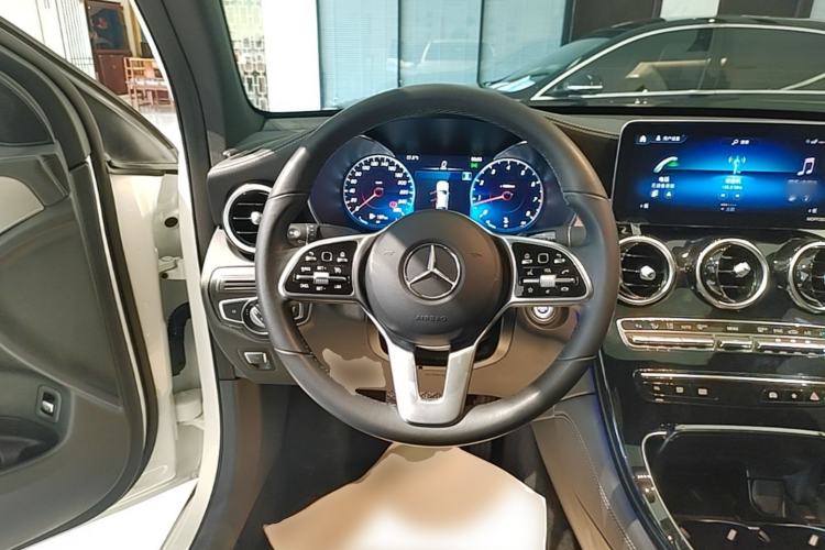 Used Mercedes-Benz GLC Coupe 2020 GLC 260 4MATIC Coupe SUV Steering Wheel