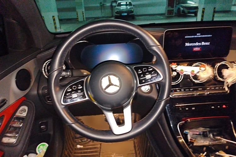 Used Mercedes-Benz GLC Coupe 2020 GLC 260 4MATIC Coupe SUV Steering Wheel
