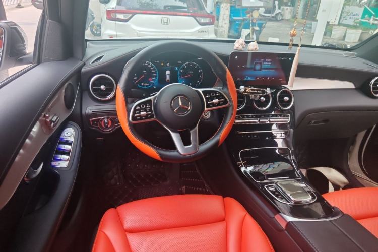 Used Mercedes-Benz GLC Coupe 2020 GLC 260 4MATIC Coupe SUV Steering Wheel