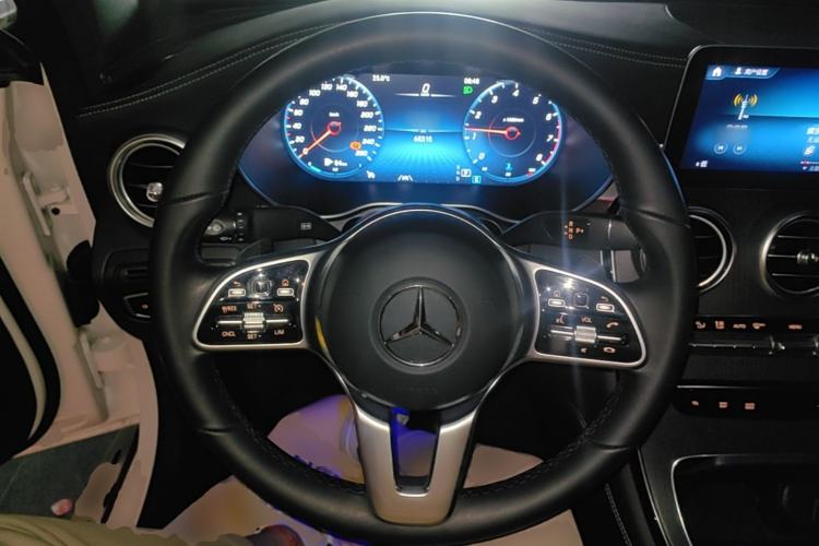 Used Mercedes-Benz GLC Coupe 2020 GLC 300 4MATIC Coupe SUV Steering Wheel