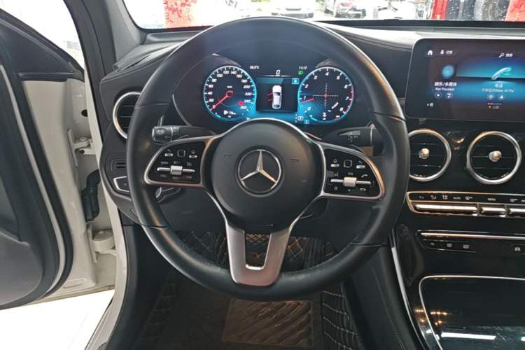 Used Mercedes-Benz GLC Coupe 2020 GLC 260 4MATIC Coupe SUV Steering Wheel