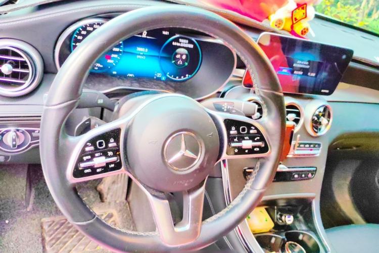 Used Mercedes-Benz GLC Coupe 2020 GLC 300 4MATIC Coupe SUV Steering Wheel
