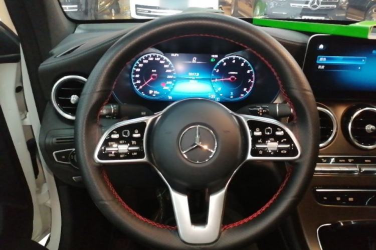Used Mercedes-Benz GLC Coupe 2020 GLC 260 4MATIC Coupe SUV Steering Wheel