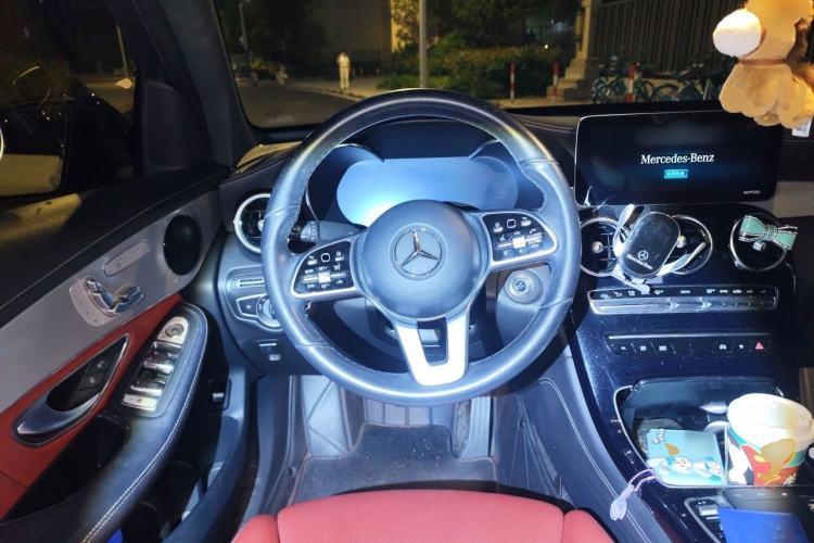 Used Mercedes-Benz GLC Coupe 2020 GLC 260 4MATIC Coupe SUV Steering Wheel