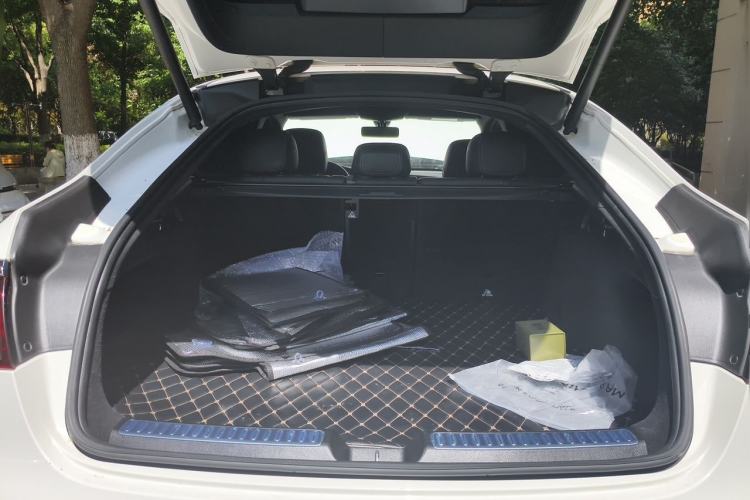 Used Mercedes-Benz GLC Coupe 2020 GLC 260 4MATIC Coupe SUV Trunk