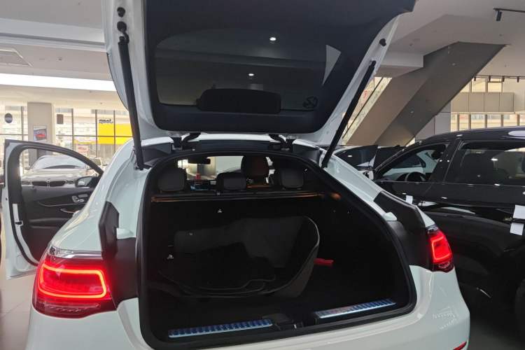 Used Mercedes-Benz GLC Coupe 2020 GLC 300 4MATIC Coupe SUV Trunk