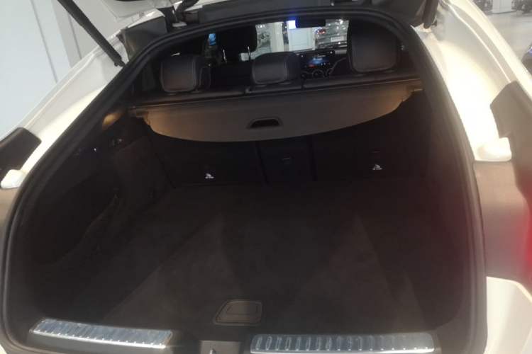Used Mercedes-Benz GLC Coupe 2020 GLC 260 4MATIC Coupe SUV Trunk