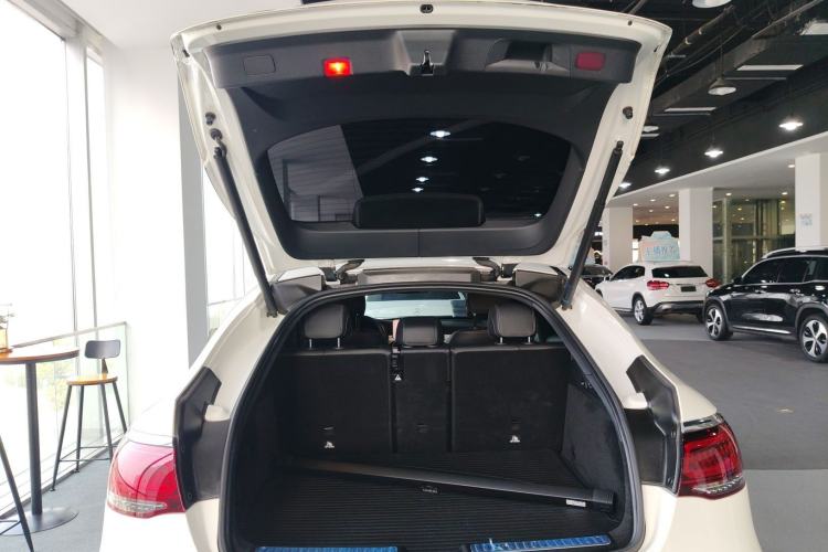 Used Mercedes-Benz GLC Coupe 2020 GLC 260 4MATIC Coupe SUV Trunk