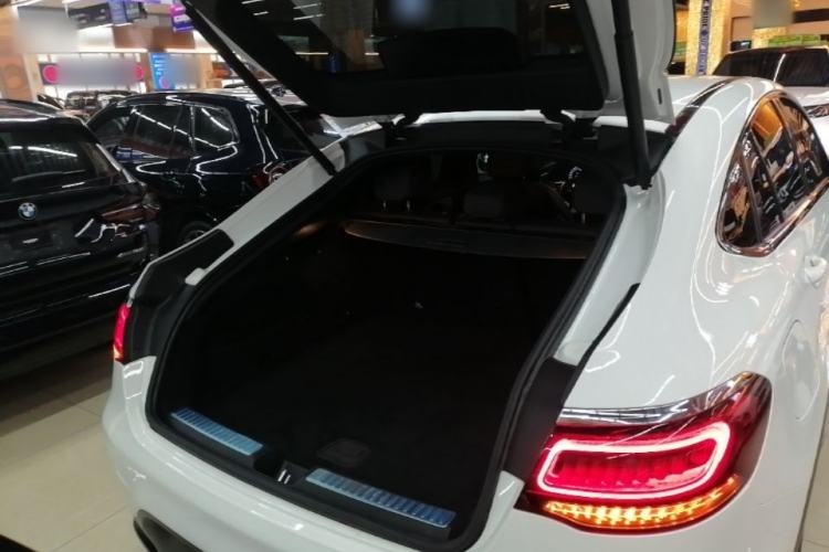 Used Mercedes-Benz GLC Coupe 2020 GLC 260 4MATIC Coupe SUV Trunk