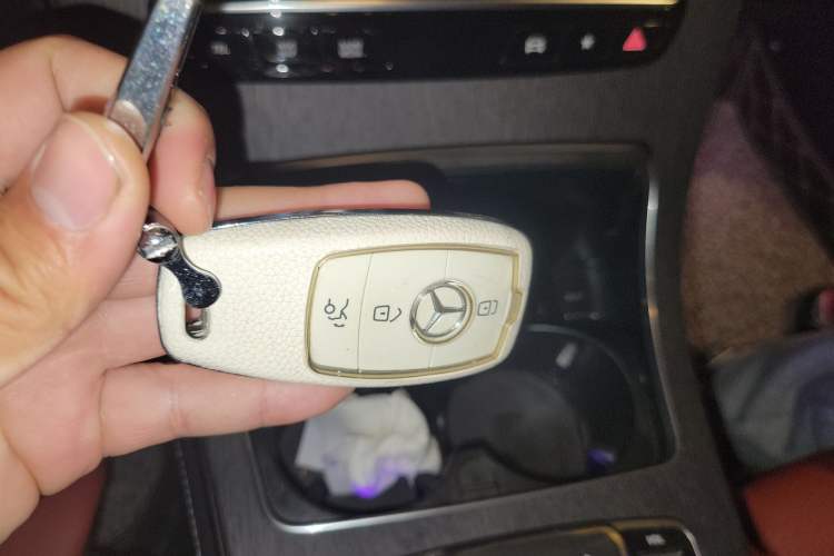 Used Mercedes-Benz GLC Coupe 2020 GLC 300 4MATIC Coupe SUV Vehicle Key