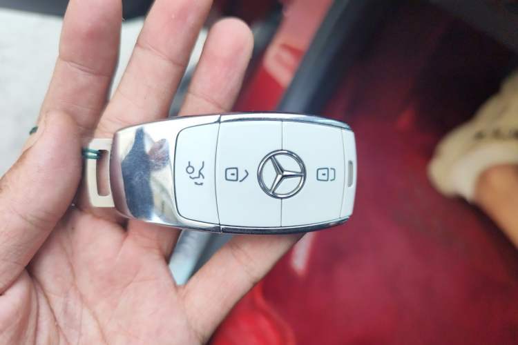 Used Mercedes-Benz GLC Coupe 2020 GLC 260 4MATIC Coupe SUV Vehicle Key