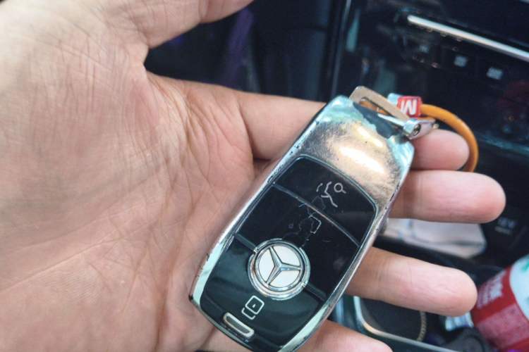 Used Mercedes-Benz GLC Coupe 2020 GLC 260 4MATIC Coupe SUV Vehicle Key