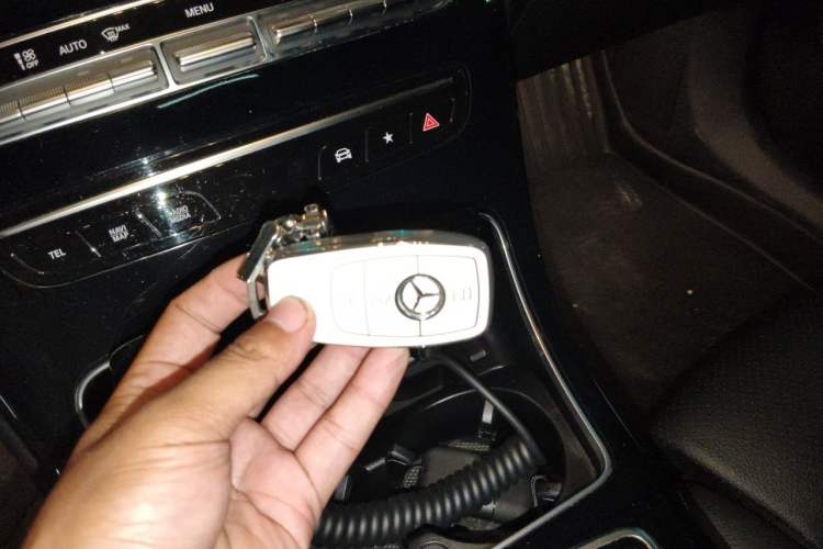 Used Mercedes-Benz GLC Coupe 2020 GLC 260 4MATIC Coupe SUV Vehicle Key
