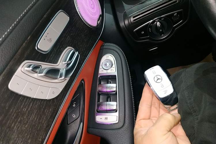 Used Mercedes-Benz GLC Coupe 2020 GLC 300 4MATIC Coupe SUV Vehicle Key