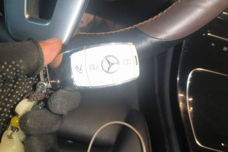 Used Mercedes-Benz GLC Coupe 2020 GLC 260 4MATIC Coupe SUV Vehicle Key