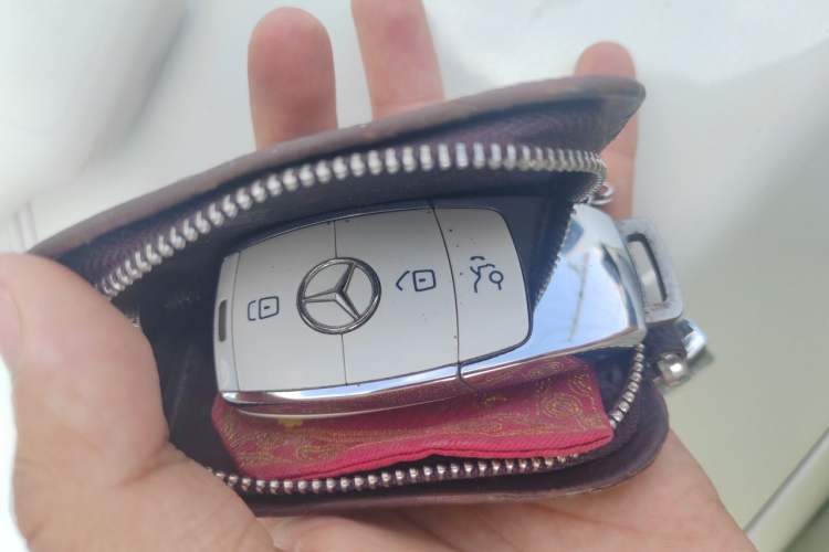 Used Mercedes-Benz GLC Coupe 2020 GLC 260 4MATIC Coupe SUV Vehicle Key
