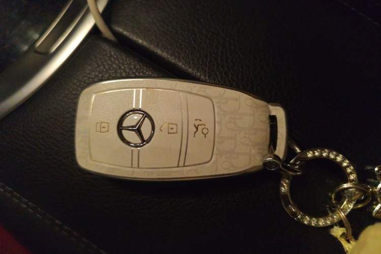 Used Mercedes-Benz GLC Coupe 2020 GLC 260 4MATIC Coupe SUV Vehicle Key