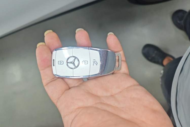 Used Mercedes-Benz GLC Coupe 2020 GLC 260 4MATIC Coupe SUV Vehicle Key