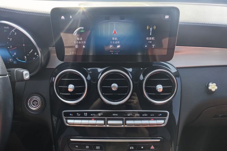 Used Mercedes-Benz GLC Coupe 2021 GLC 260 4MATIC Coupe SUV Audio And AC Panel