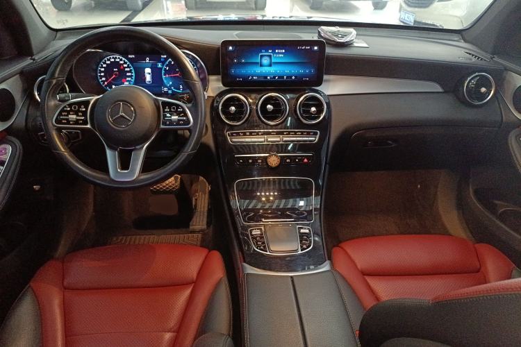 Used Mercedes-Benz GLC Coupe 2021 GLC 260 4MATIC Coupe SUV Center Console