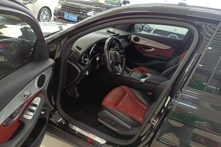Used Mercedes-Benz GLC Coupe 2021 GLC 260 4MATIC Coupe SUV Driver Seat