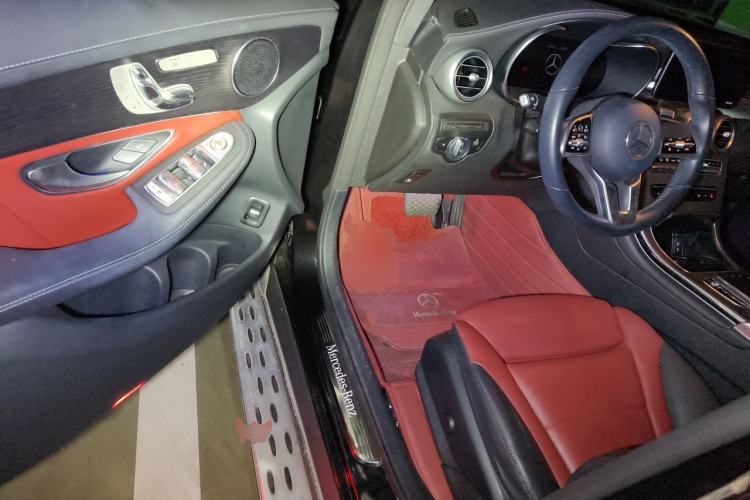 Used Mercedes-Benz GLC Coupe 2021 GLC 300 4MATIC Coupe SUV Driver Seat