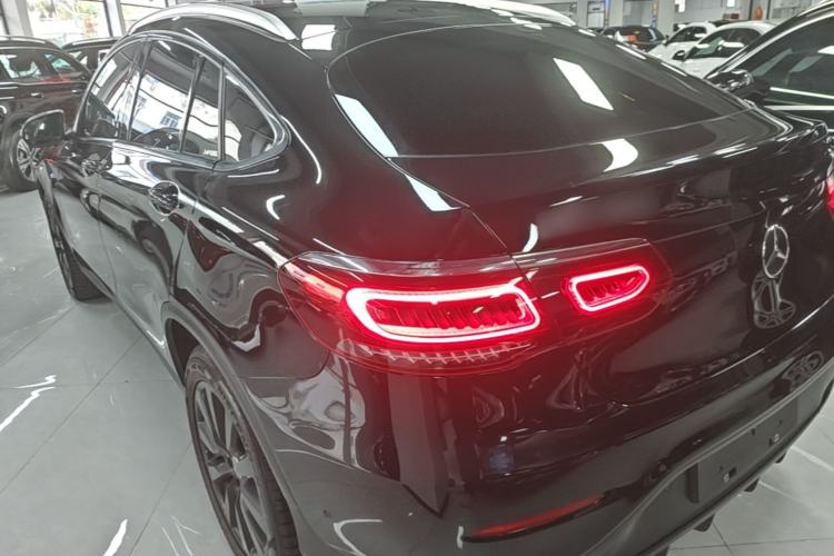 Used Mercedes-Benz GLC Coupe 2021 GLC 260 4MATIC Coupe SUV Exterior 2