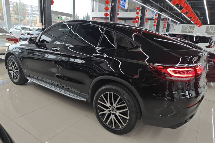 Used Mercedes-Benz GLC Coupe 2021 GLC 300 4MATIC Coupe SUV Exterior 3