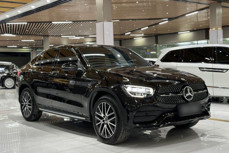 Used Mercedes-Benz GLC Coupe 2021 GLC 300 4MATIC Coupe SUV Exterior 3
