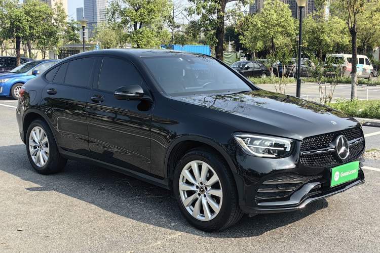 Used Mercedes-Benz GLC Coupe 2021 GLC 260 4MATIC Coupe SUV Exterior 6