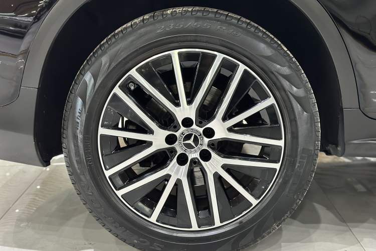 Used Mercedes-Benz GLC Coupe 2021 GLC 300 4MATIC Coupe SUV Exterior 9