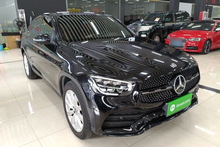 Used Mercedes-Benz GLC Coupe 2021 GLC 260 4MATIC Coupe SUV Front Right 45 Deg