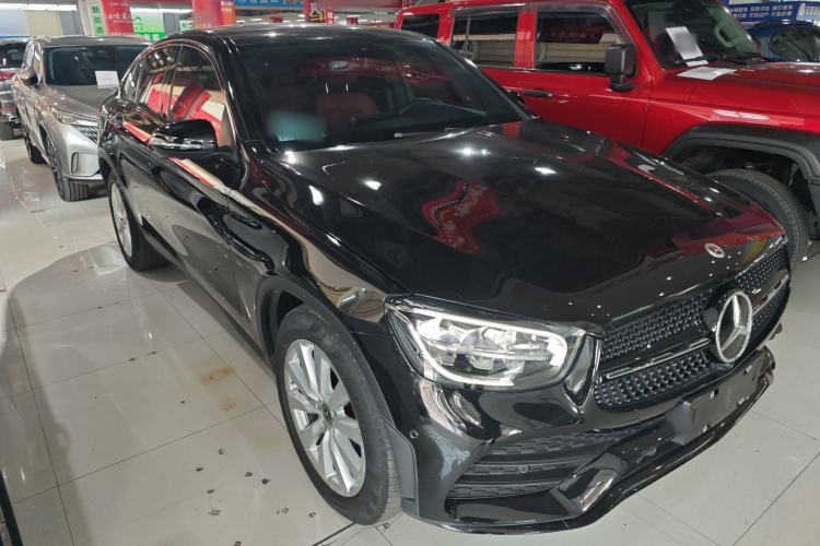 Used Mercedes-Benz GLC Coupe 2021 GLC 260 4MATIC Coupe SUV Front Right 45 Deg