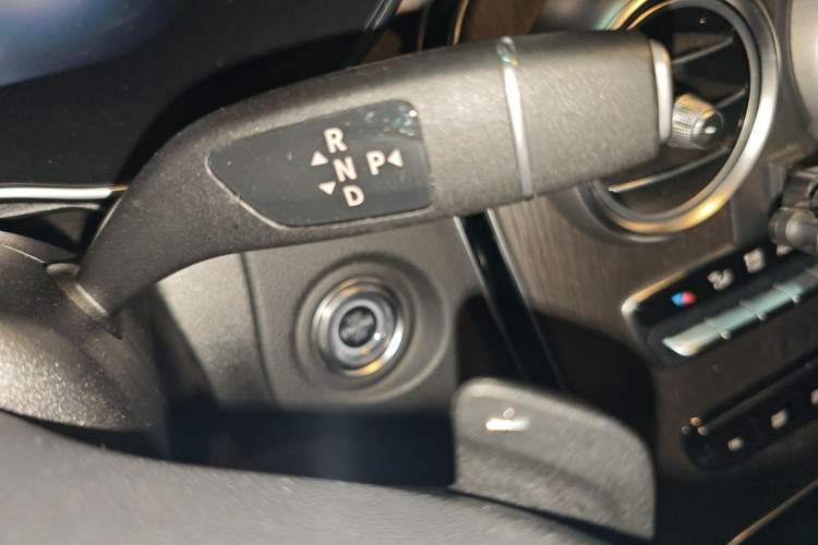 Used Mercedes-Benz GLC Coupe 2021 GLC 300 4MATIC Coupe SUV Gear Lever
